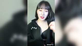 자꾸만 보게 되는 웅지니의 아찔한 플러팅 영상 korean porn (11)