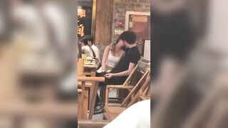 내일부턴 내 옆자리에 이런 화끈한 여자를 앉힐 거야 korean porn vip