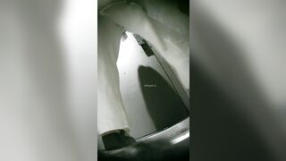 高画質なバーの舞台裏写真：ハイヒールとストッキングを履いた長い脚（4） toilet 1 (9)
