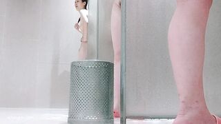 Bath Voyeur 2-3c toilet 1 (3)