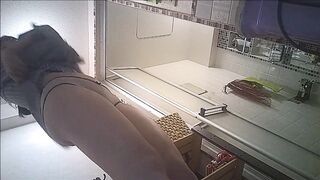 Bath Voyeur 7-10 toilet 2