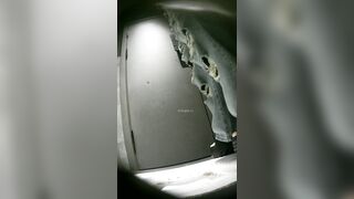 高画質なバーの舞台裏写真：ハイヒールとストッキングを履いた長い脚（5） toilet (5)