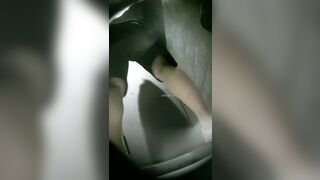 高画質なバーの舞台裏写真：ハイヒールとストッキングを履いた長い脚（5） toilet (6)