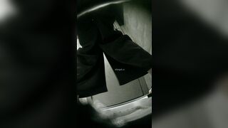 高画質バーのバックステージ写真：ハイヒール＆ストッキングの美脚（6）【とあるマンションのオリジナル版】 toilet (6)