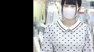 食込みTバックから陰部モロ出し大開脚！巨乳はみ出し乳首モロ見え激カワ店員の全身じっくり堪能！パンチラ盗撮 voyeur jp 2