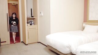 FC2PPV 4851262 【本日迄！初回限定セール3980pt→980pt】まだ1本も生えてないんです。生まれたての〇ちゃんの様な無垢で綺麗なおまんこを持つミニマムな女のコに容赦なく中出 jav