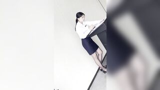 ✅新リーク█The Mastermind☛購入済み█高画質トイレショット「ぶら下がりフラッシュ、美女たち」（お尻スポッティング、ラージサイズ版） toilet (9)