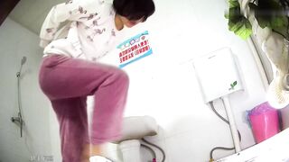 邪悪な家主シリーズ プレビュー版 ❤️ その価値はその真実性にあります。家主が美しい女性入居者のシャワー、着替え、自慰行為、日常生活をこっそ toilet 3 (3)