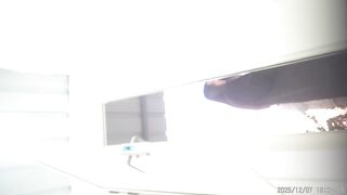 高解像度にアップグレードされたカメラで究極の視覚体験をお楽しみください（6） toilet 1 (1)