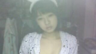 な女の子がお願いされてポーズとったらやっぱり見えちゃった jav 3 (7)