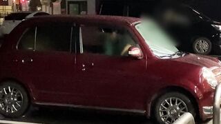 【カーセックス】深夜のコンビニ前で発情するカップル, 【20代・元モデル妻⑪】NTR報告　後輩くんの虜になり、中出しされる嫁ちゃん。美肌で巨乳の voyeur jp 1 (1)