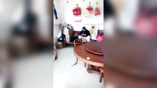 【Dewy Babe】田舎のキュート娘！巨根でテカテカなオヤジ — 潮吹き寸前まで生挿入 — 中出し china 3 (3)