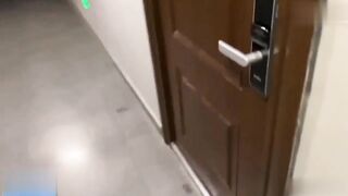 姉に対する近親相姦レイプ❤️ 姉が病気の時、私が看病し、水に媚薬を入れ、姉が眠った後、セックス玩具を使って姉を刺激し、姉とセックスしました china