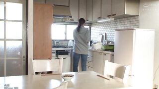 HOMA-062 My unassuming, secretly busty, bespectacled housewife neighbor, Sana Matsunaga Reducing Mosaic JAV