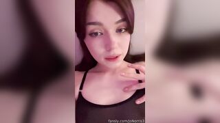 JoNorris Moans While Fingering Her Pussy OnlyFans
