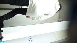 古老的资源，应求整合了无水印版本+某房版本合集，留给需要的人。就不多截图了，懂得人都懂 toilet 1 06