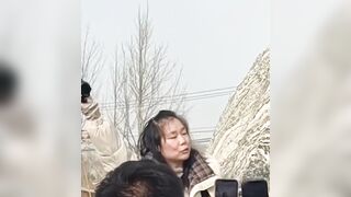 【スキャンダル速報】河北省・郝村：男7人・女2人による乱痴気騒ぎ ❤️ 奔放な女2人が男7人を招き、大乱交パーティーを開催――夫が現場に踏み込み china 04
