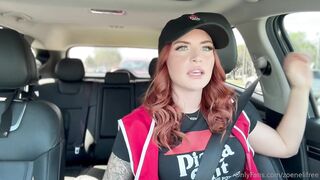 Pizza Girl Zoe Neli Satisfies Her Customer OnlyFans