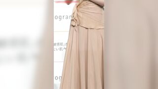 乳首っぽい突起物！勃起透け～まるで、広瀬す◯さんっぽいお嬢さん♥️ jvip