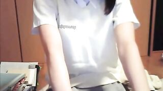 童顔　美巨乳　美女　ライブチャット jvip