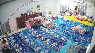 最新ハック流出：ウェブカメラ盗撮映像 ❤️ 多角度からの覗き見 — 寮で着替えるクラブホステスたちを隠し撮り（美女たちの競演） ipcam 2 08