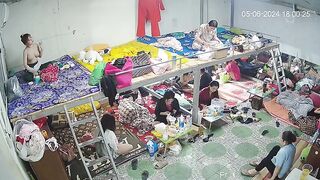 最新ハック流出：ウェブカメラ盗撮映像 ❤️ 多角度からの覗き見 — 寮で着替えるクラブホステスたちを隠し撮り（美女たちの競演） ipcam 2 15