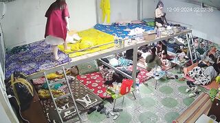 最新ハック流出：ウェブカメラ盗撮映像 ❤️ 多角度からの覗き見 — 寮で着替えるクラブホステスたちを隠し撮り（美女たちの競演） ipcam 3 06