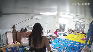 最新ハック流出：ウェブカメラ盗撮映像 ❤️ 多角度からの覗き見 — 寮で着替えるクラブホステスたちを隠し撮り（美女たちの競演） ipcam 3 12