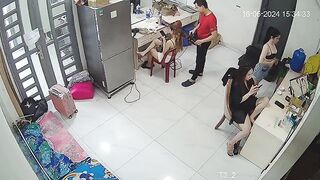 最新ハック流出：ウェブカメラ盗撮映像 ❤️ 多角度からの覗き見 — 寮で着替えるクラブホステスたちを隠し撮り（美女たちの競演） ipcam 3 18