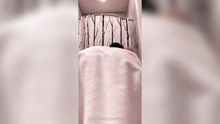 YoungMila Bounces Her Booty In The Bathroom OnlyFans