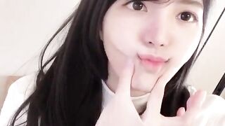 【本日限定】SNSで話題の自撮り女子・豪華特盛データパック【動画２５００本画像８５００枚２５ギガ】 jvip 001 (424)