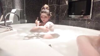【本日限定】SNSで話題の自撮り女子・豪華特盛データパック【動画２５００本画像８５００枚２５ギガ】 jvip 001 (630)