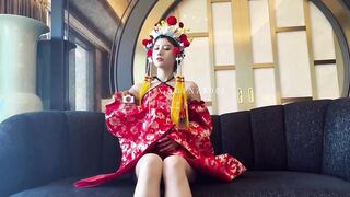 多彩な「女神」モデルたちの、唯一無二の美を記録する china 3 05