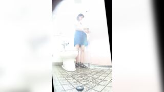 地下鉄御〇筋のトイレ26ボチャッボチャッボトッ鮮明な天の声 voyeur jp 1