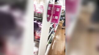 （PC携帯対応）アイドルの純白パンティ（＊＾＾＊） voyeur jp 01