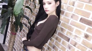HUENING BAHIYYIH SUCKING COCK 57333 1 KPOP ALLPOP