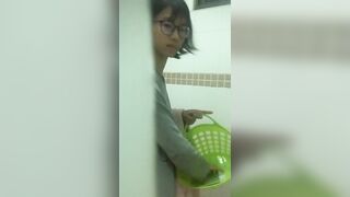 「クズ」な女子大生が親友を裏切る――ルームメイト盗撮（第7部）：並外れた気品を纏う絶世の美女、シャワーを浴びる toilet 1 04