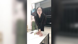 北京の「メガネっ娘」【徐思遠】＋杭州の「究極の黒スト」【呉一歓】＋上海の「若き処女」【謝蘭清】（初体験／出血シーンあり） — 計6名のモデル china 1 09-170426