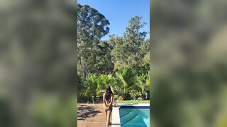 Gracewearslace Gets Her Pussy Fucked Outdoors OnlyFans