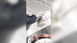 新たにリークされた❤️ 衝撃的な映像 【路上銃撃】超爆発！少女を撃ち、射精排尿（2） ipcam 05-190426