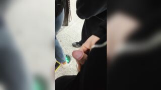 新たにリークされた❤️ 衝撃的な映像 【路上銃撃】超爆発！少女を撃ち、射精排尿（2） ipcam 23-190426