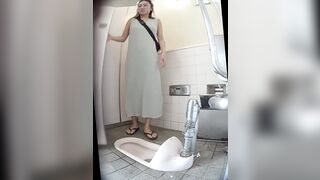 流れない鎌寄りのギャル和式トイレ jvip