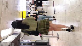 アースカラー制服コーデのお姉さん jvip