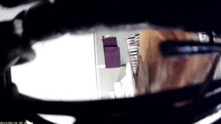 【無】シーの娘とその友達の脱衣を盗撮した記録 voyeur jp 02-200426