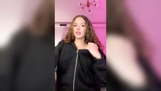 Mckinzie Valdez Goes Online And Teases Fans OnlyFans