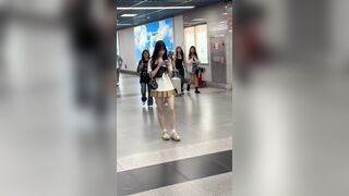 XSおじさんの「押し目買い」、ライティング、そしてスカートめくりシリーズ・コレクション（第2部）［オリジナル版］ ipcam 2 02-230426