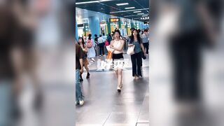 XSおじさんの「押し目買い」、ライティング、そしてスカートめくりシリーズ・コレクション（第2部）［オリジナル版］ ipcam 3 10-230426