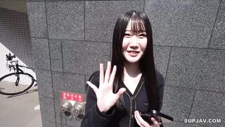 FC2PPV 4885871 3日間！70OFF【初撮り】色白スレンダー１８歳のキレイなカラダを汚します。エロス漂う美は何回でも吹ける潮吹き体質のクジラちゃん。たまらず無〇可ゴムなし挿入か jav