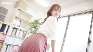 SSIS-573 Today, my junior secretly rode me in a cowgirl position under her long skirt, and I was the worst kind of guy who cheated on her wi Reducing Mosaic JAV