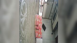 ハッカーたちが、オーラルセックスや射精、その他の特別なサービスを客に提供するマッサージ店や売春宿を密かに撮影している ipcam 06-270426